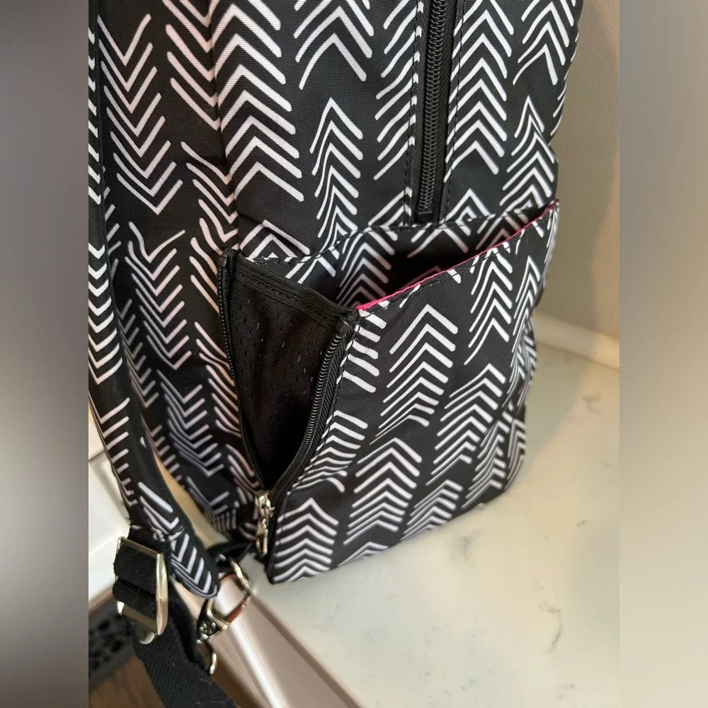 Sarah Wells pumping backpack set - Picture 3 of 10